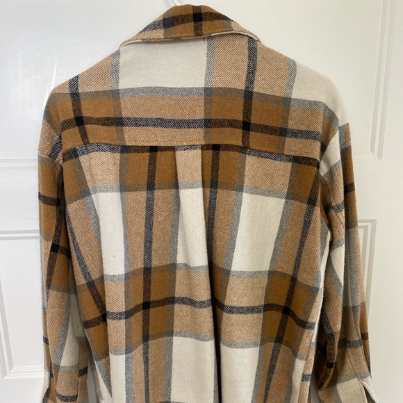 Shacket, hardly worn - Picture 2 of 4